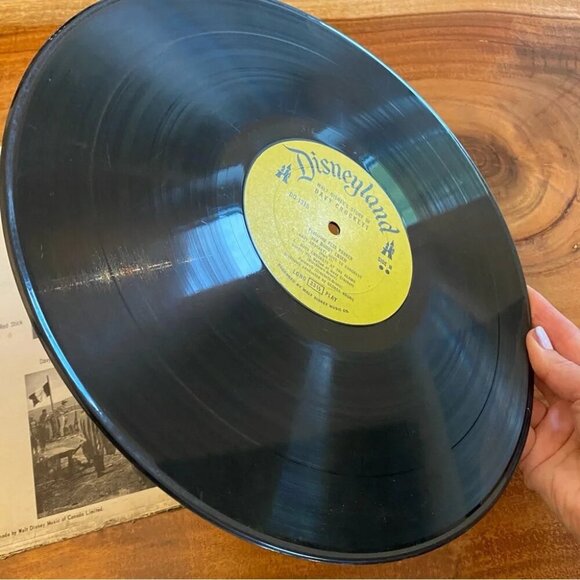 Walt Disneys Davy Crockett Vinyl Record - Picture 14 of 16